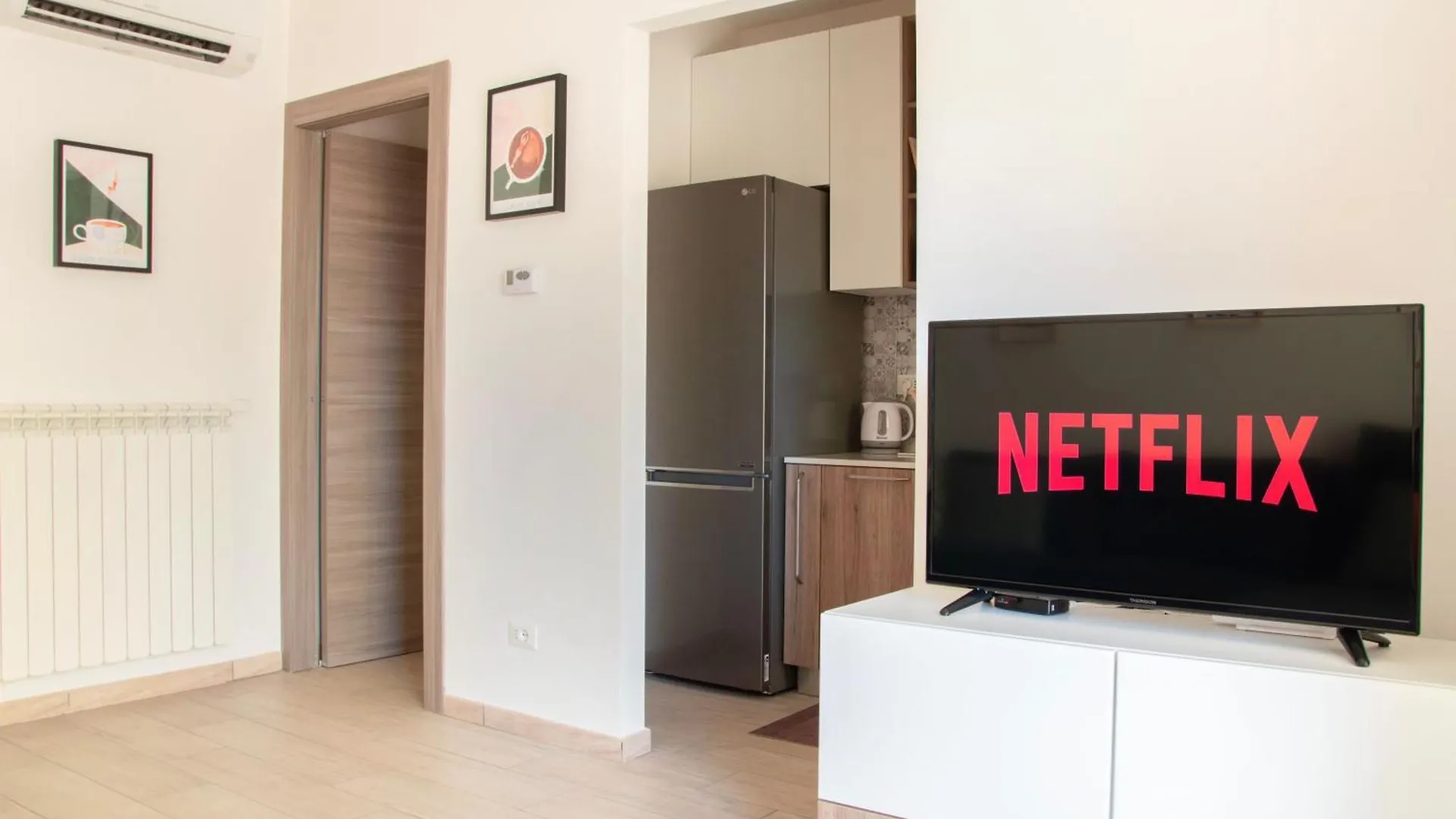 Apartment Appartamento Moderno E Luminoso Rome
